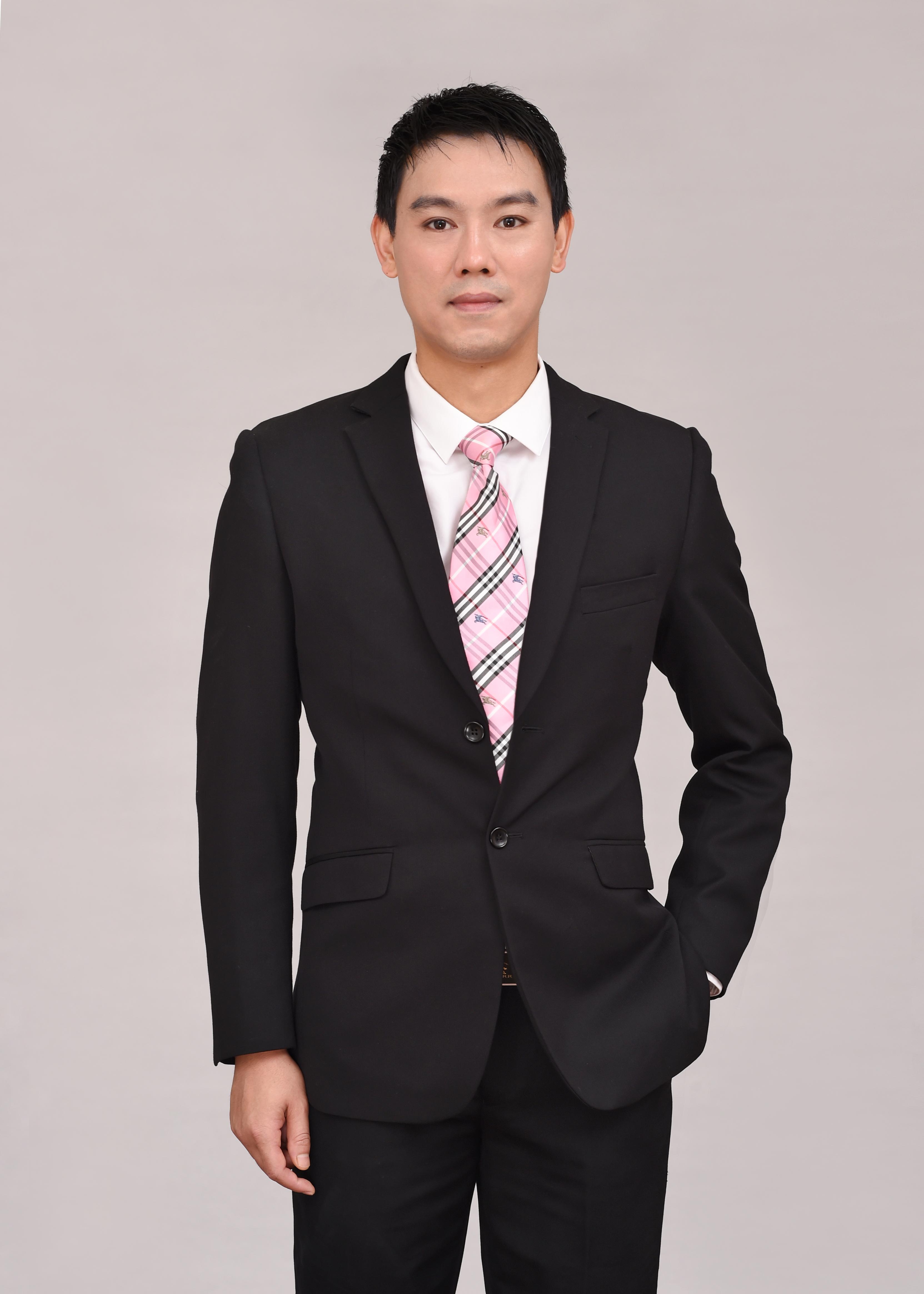 孙本招 艺术总监 & 首席设计师